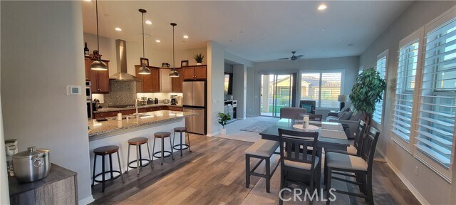 Building Photo - 82 Burgundy