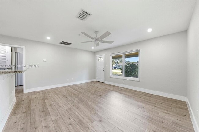 Building Photo - 4561 SW 25th Terrace