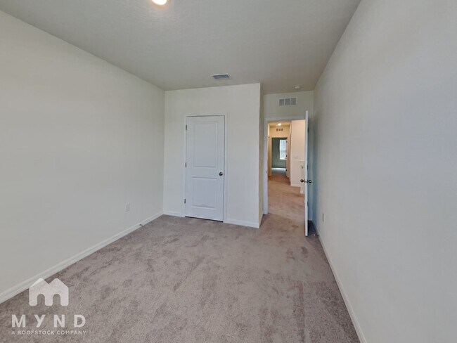 Building Photo - 33996 Jasper Stone Dr