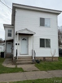 Building Photo - 5 Walnut St