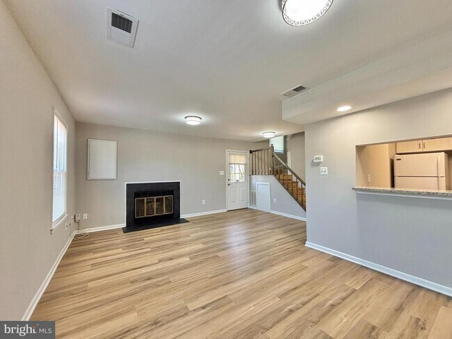 Building Photo - 14421 Gringsby Ct