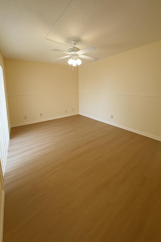 Building Photo - 238 Lake Arbor Dr