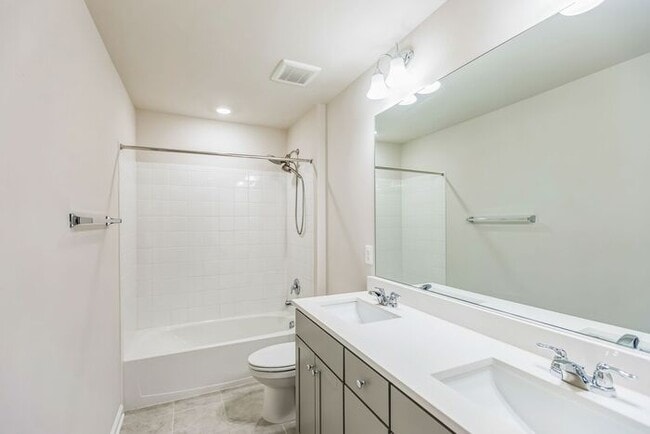 Building Photo - 9582 Killenney Pl
