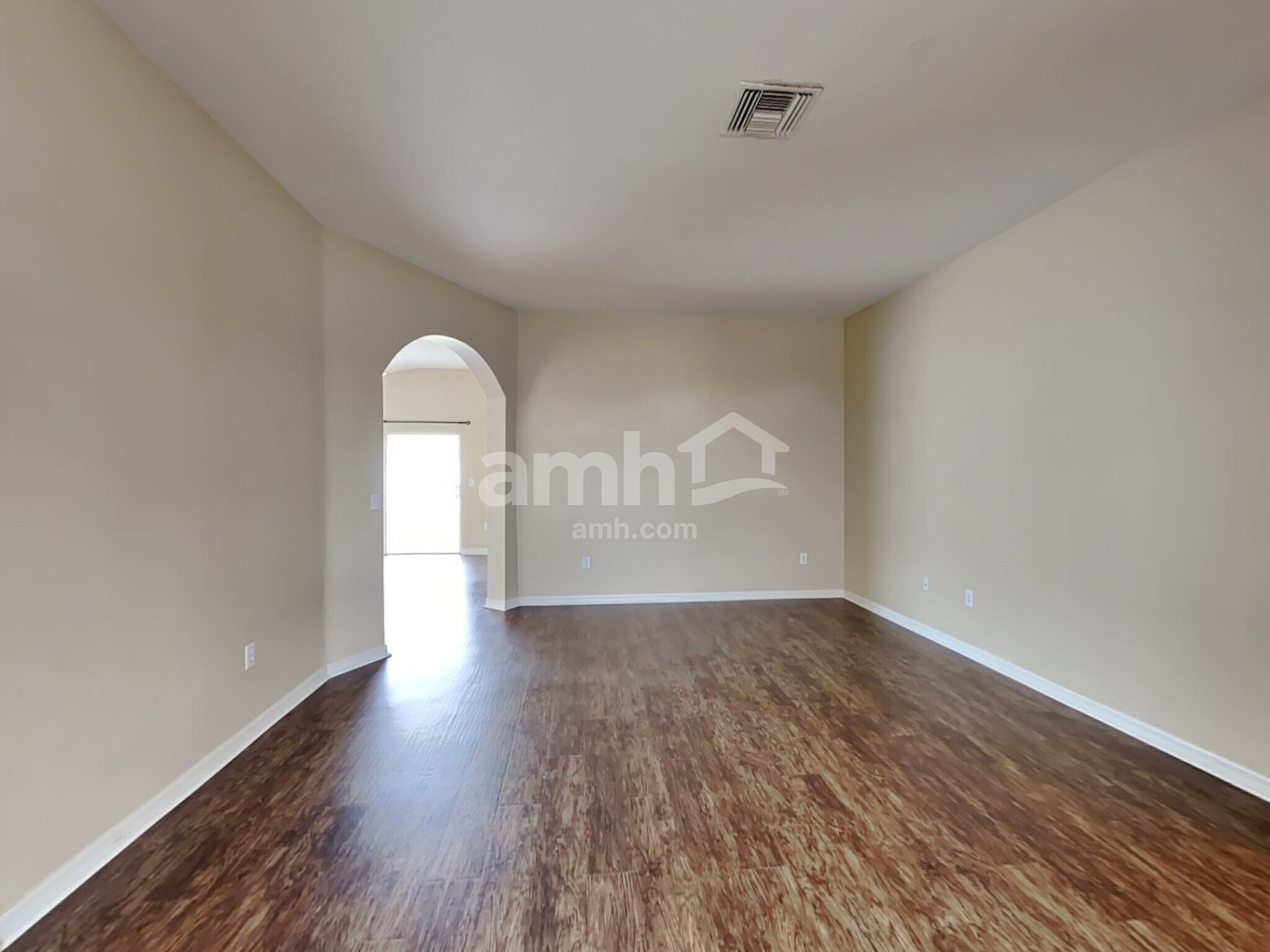 Building Photo - 27826 Breakers Dr