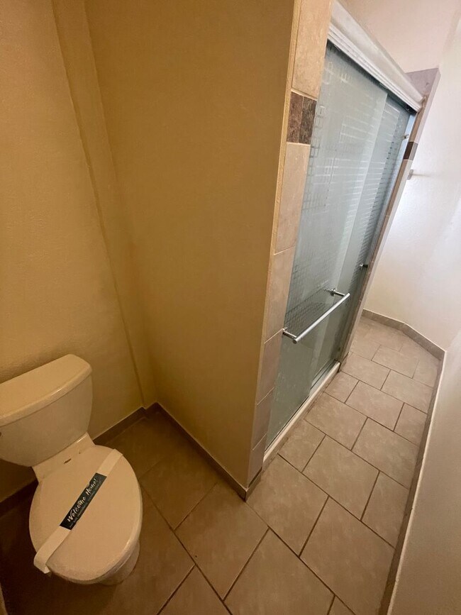 Building Photo - Charming & Spacious Studio – Steps from th...