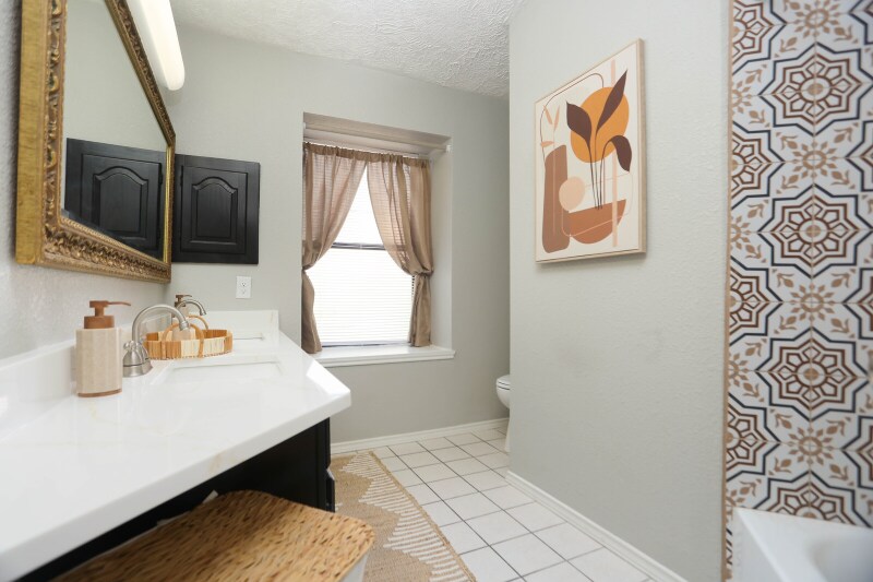 Building Photo - 9011 Welles Way