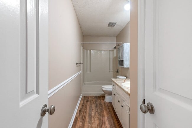 Building Photo - 4410 Goshen Lake Dr S