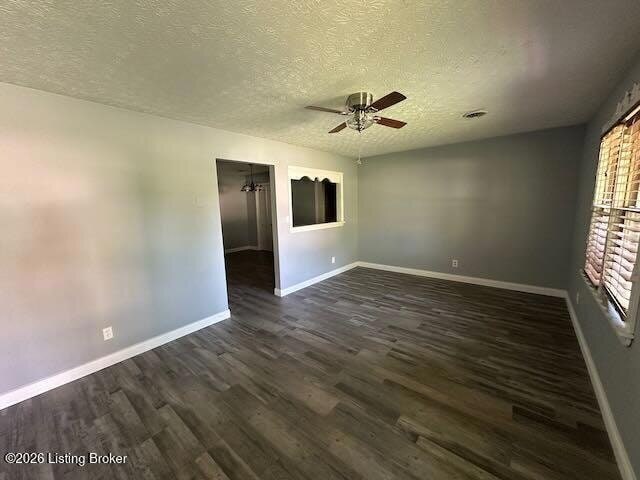 Building Photo - 401 Embry Villa Dr
