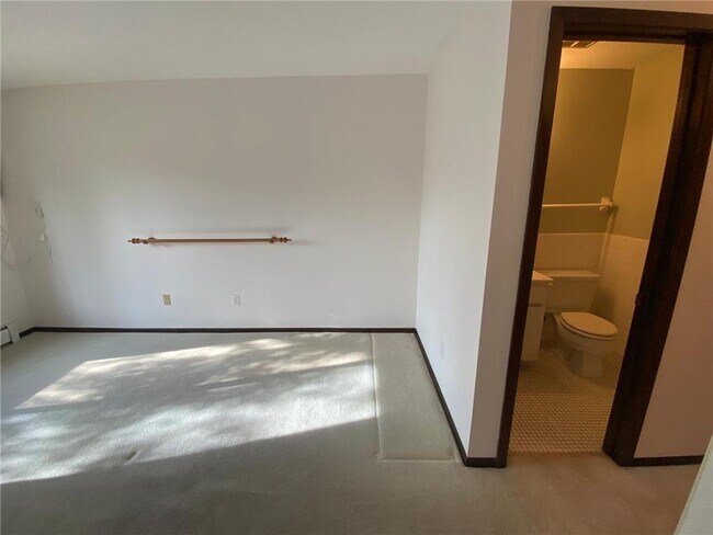 Building Photo - 7350 York Ave S