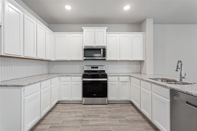Building Photo - 3718 Malibu Dr