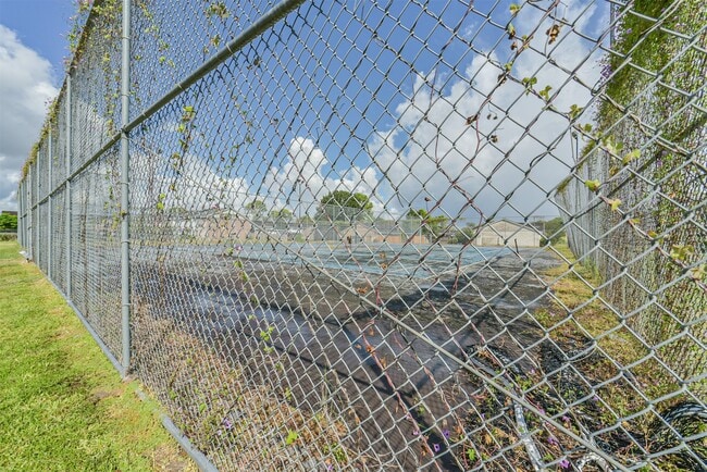 Building Photo - 7059 Chasewood Dr