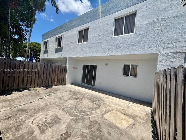 Building Photo - 6246 SW 131st Pl