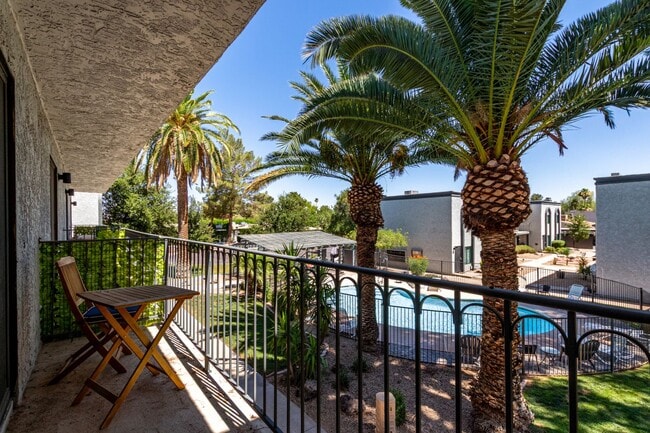 Building Photo - FURNISHED Scottsdale 2/bed/2bath Townhome ...