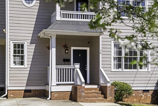 Building Photo - 78 Crumley St SE