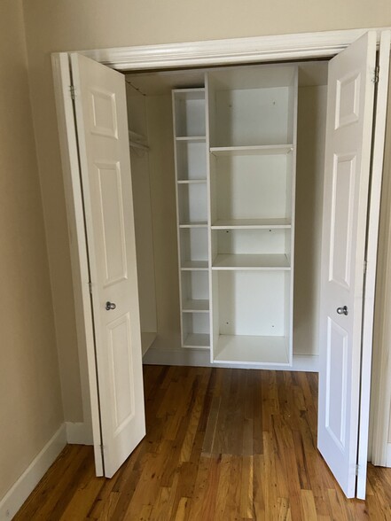 Building Photo - 1403 NW 23rd Ave