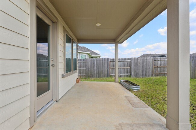Building Photo - 920 Gentle Moss Dr