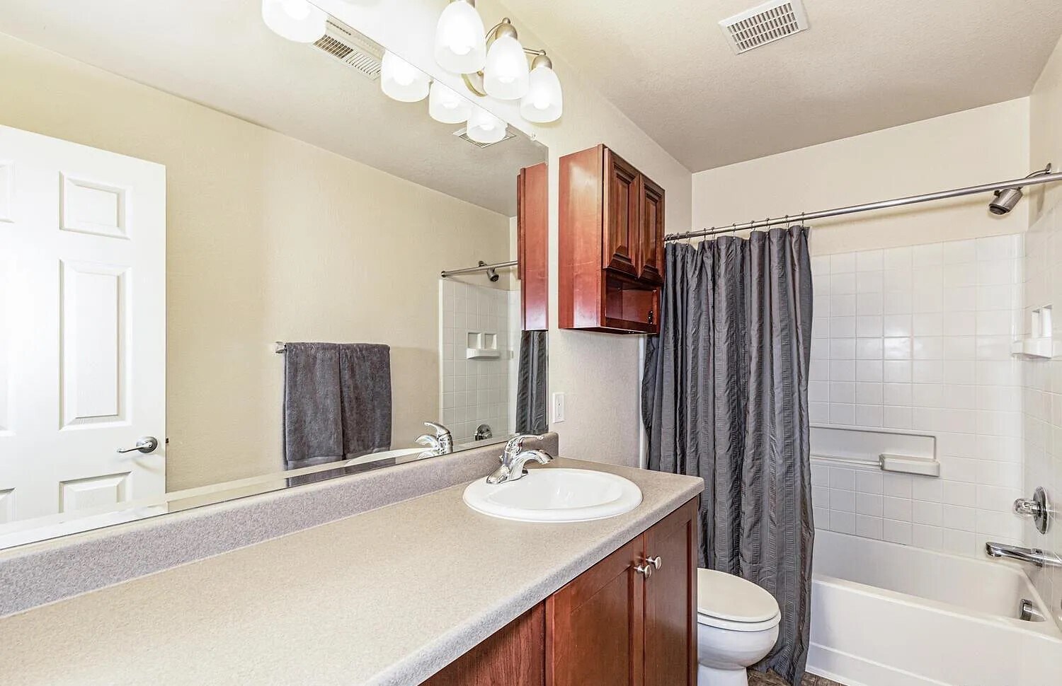 Building Photo - 17381 Waterhouse Cir
