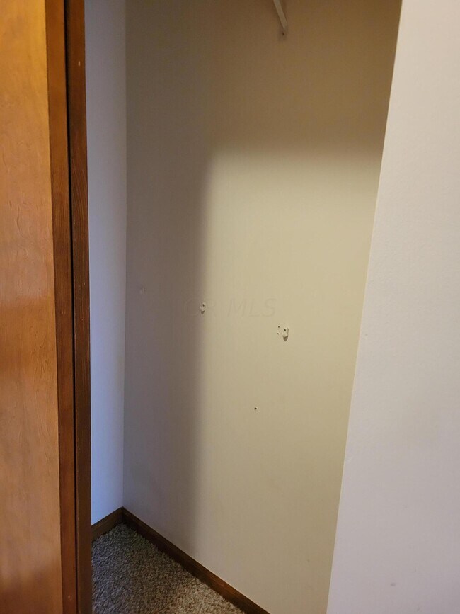 Building Photo - 2843 Minuteman Ct