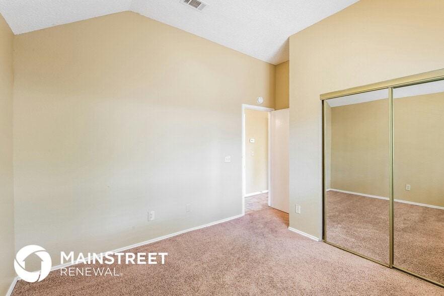 Building Photo - 1632 Riverway Bend Cir