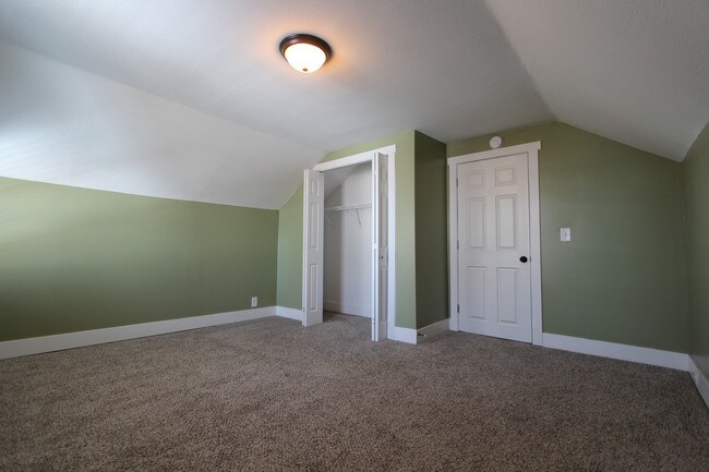 Building Photo - 711 Watson St SW