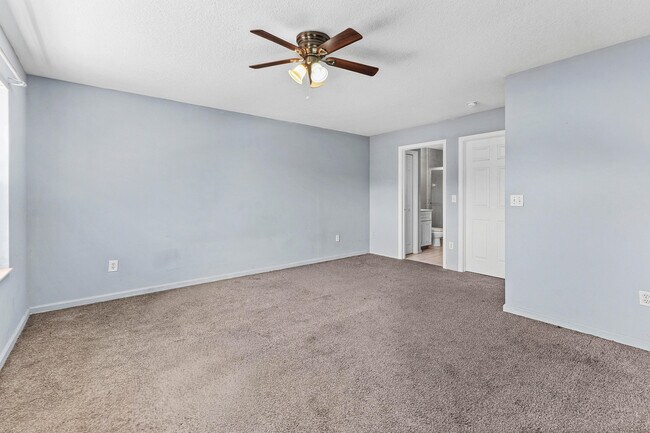 Building Photo - 13789 Yarmouth Dr