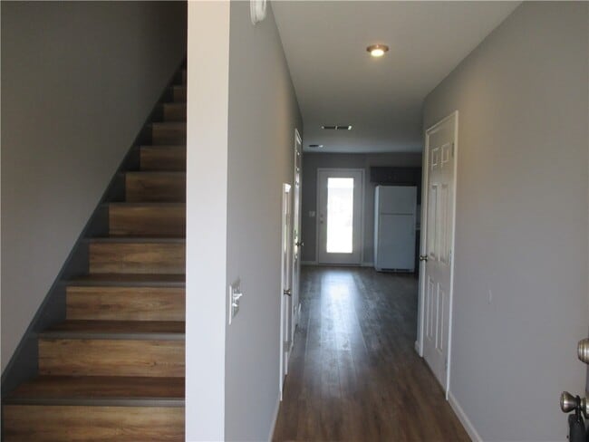 Building Photo - 2839 Meridian Pl