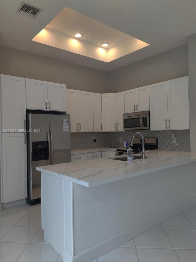 Building Photo - 17276 Bermuda Village Dr