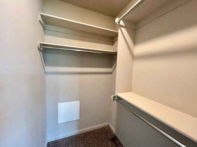 Building Photo - 1121 SW 140th St