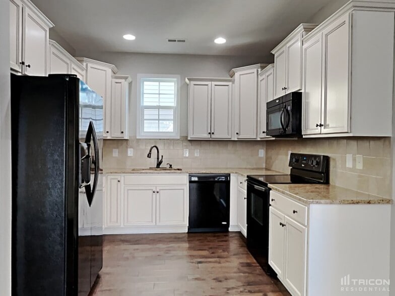 Building Photo - 85 Scotch Bonnet Ridge