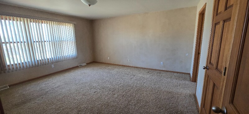 Building Photo - N6188 Shadybrook Ln