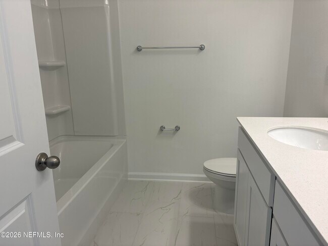 Building Photo - 135 Silver Myrtle Ct