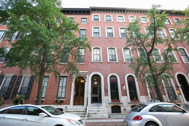 Building Photo - 1814 Spruce St