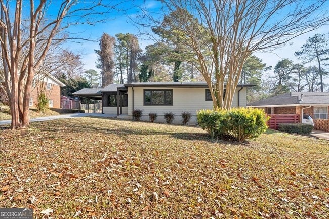 Building Photo - 2142 Cloverdale Dr SE