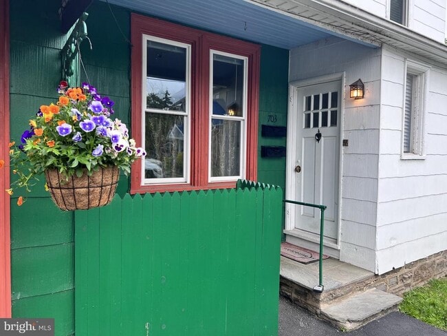 Building Photo - 703 Bethlehem Pike