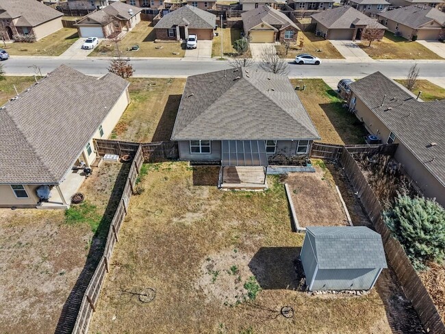 Building Photo - 197 Voss