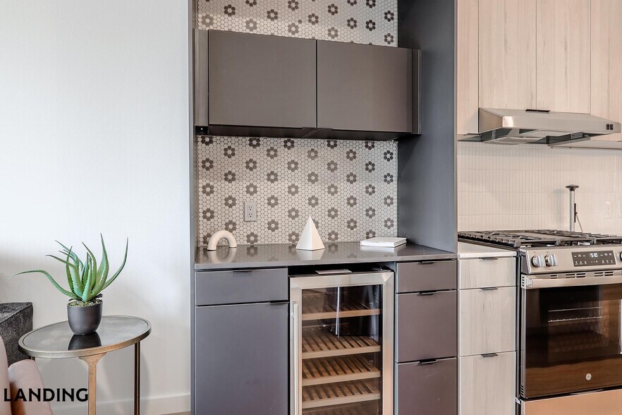 Building Photo - 2623 Keene St