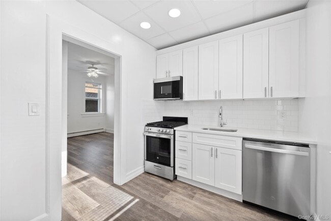 Building Photo - 9 Wolden Rd