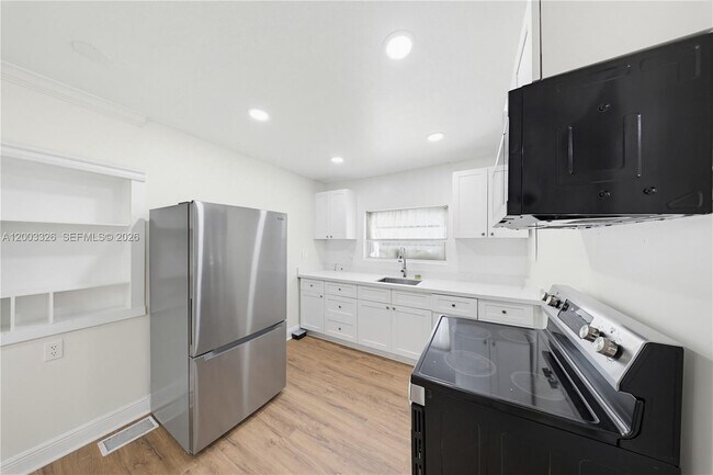 Building Photo - 173 NW 18th St