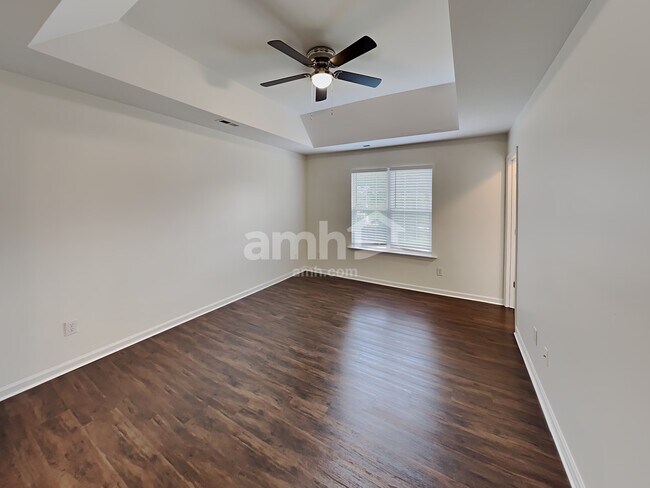 Building Photo - 4042 Maple Shore Dr