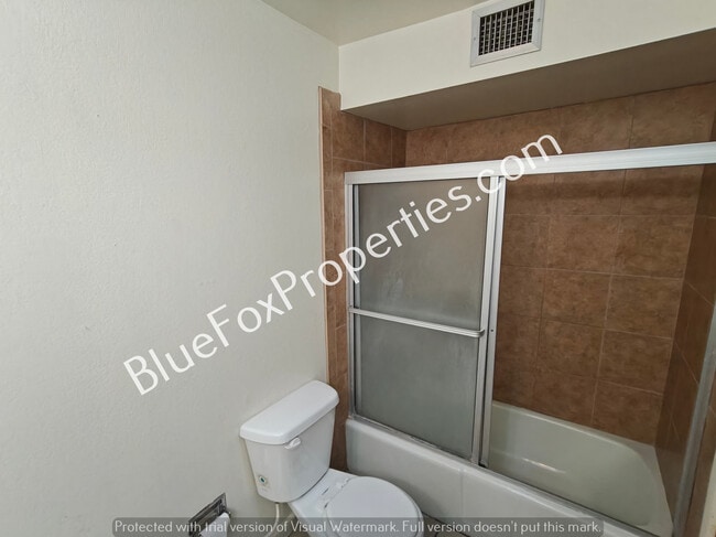 Building Photo - 5701 E Glenn St