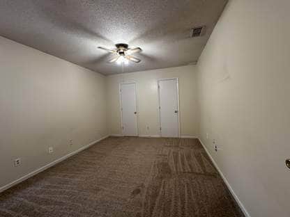 Building Photo - 219 Wedgewood Dr