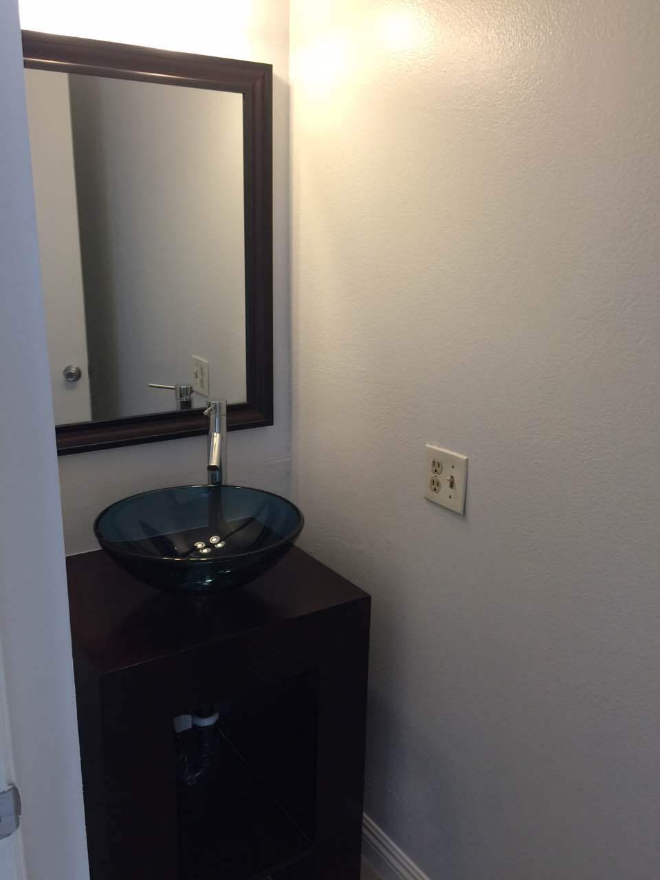 Building Photo - 1781 Bradbury Dr