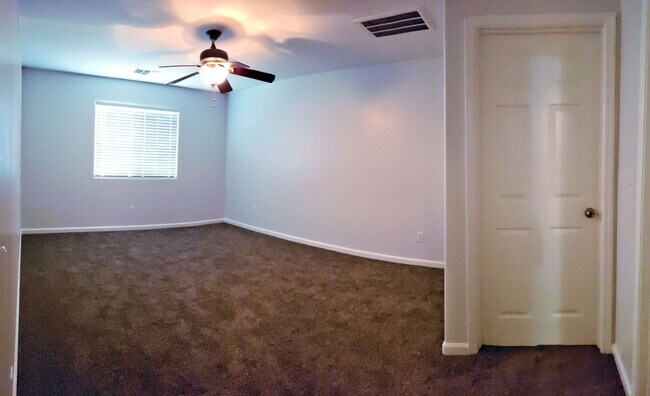 Building Photo - Beautiful Southwest Home!