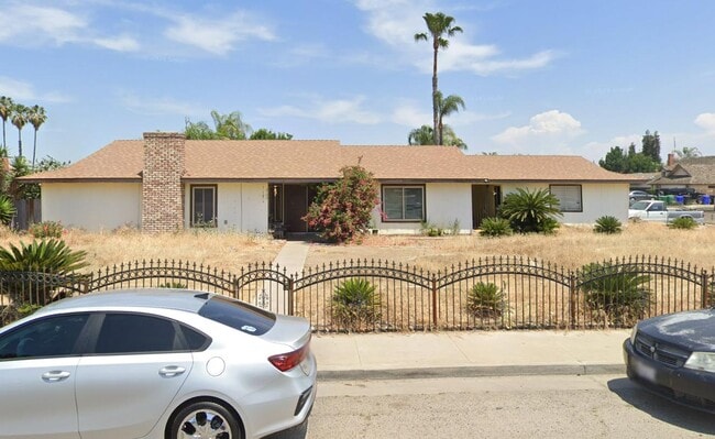 Primary Photo - 2100 Tomah Ave