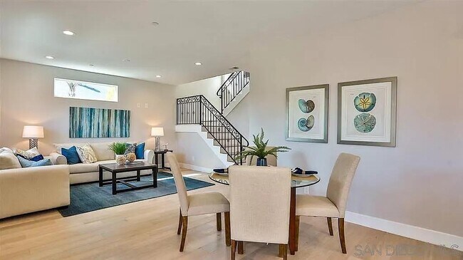 Building Photo - 5051 Savannah St