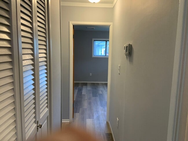 Building Photo - Beautiful Large 3 bedroom 2 bath in Levitt...