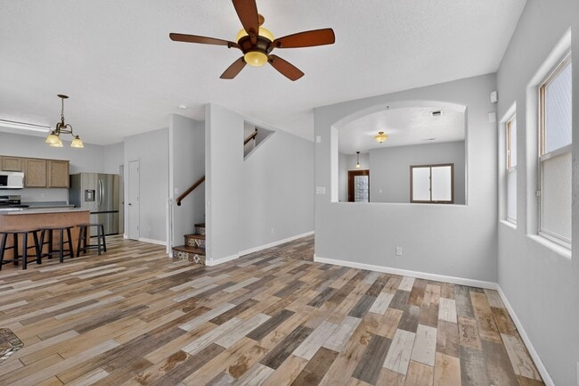 Building Photo - 624 Torretta Dr SW