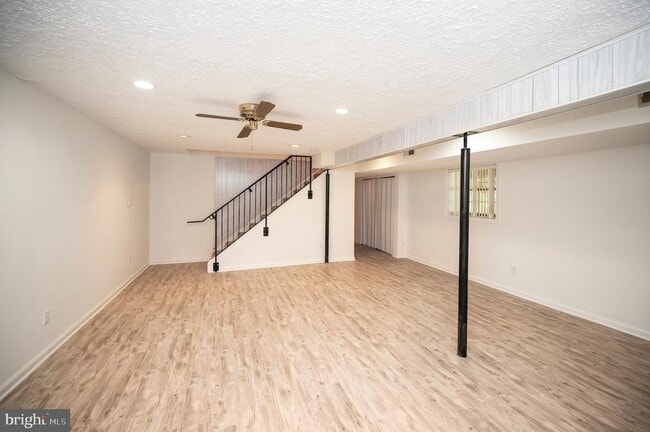 Building Photo - 503 Harrison Cir