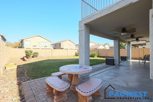 Building Photo - Welcome to your new home in Surprise!