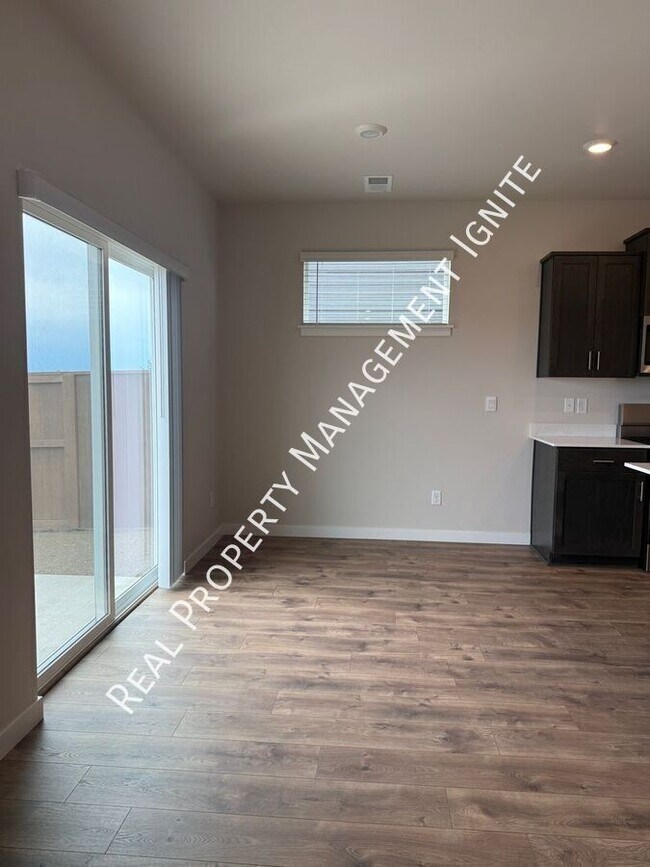 Building Photo - 21237 SE Pelee Dr